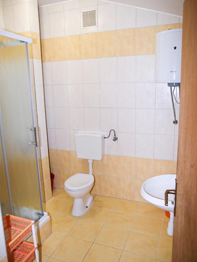 Apartmani "Jadran" Паг Екстер'єр фото