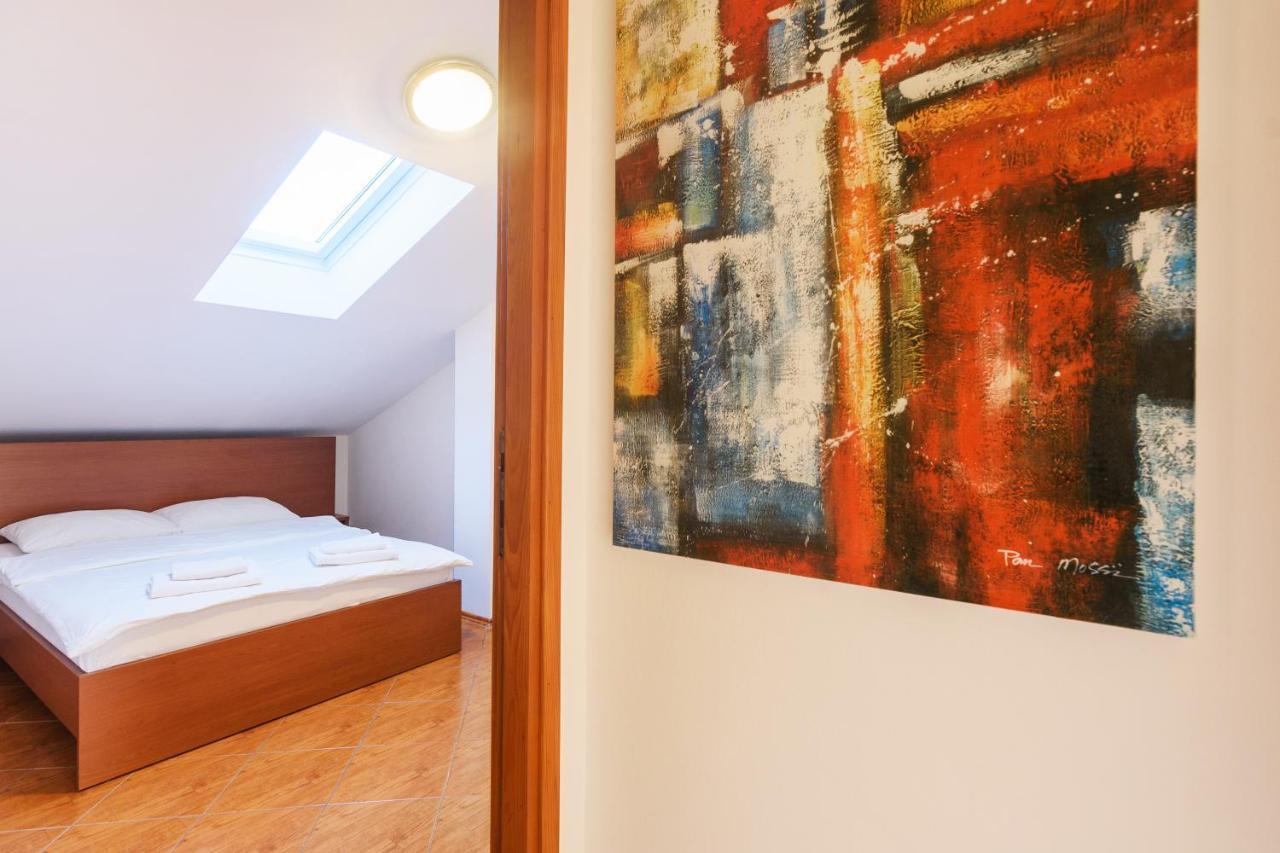 Apartmani "Jadran" Паг Екстер'єр фото