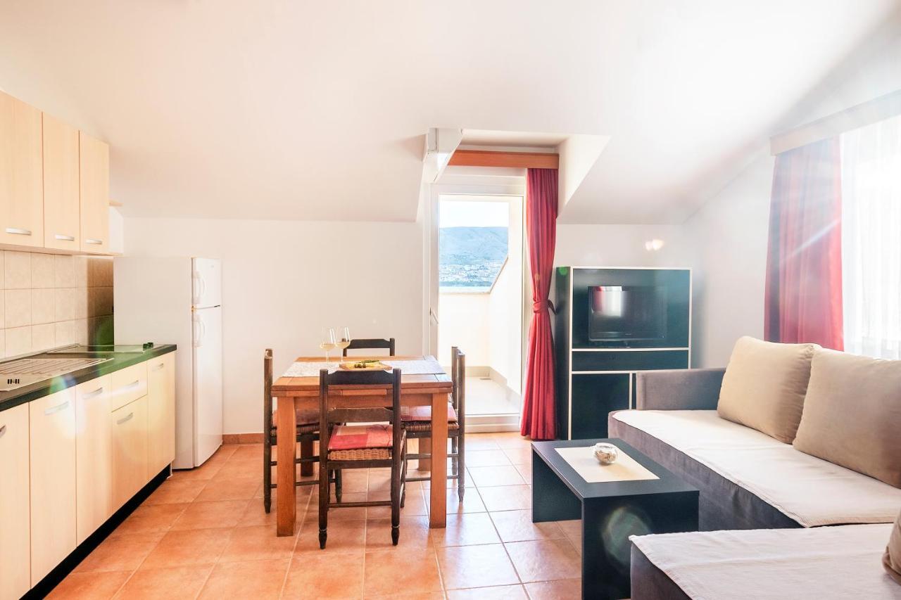 Apartmani "Jadran" Паг Екстер'єр фото